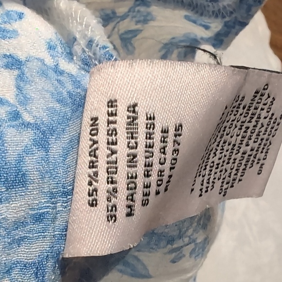 Nanette Lepore White Blue Tiered Cap Sleeve Blouse Size Extra Large - Picture 4 of 5